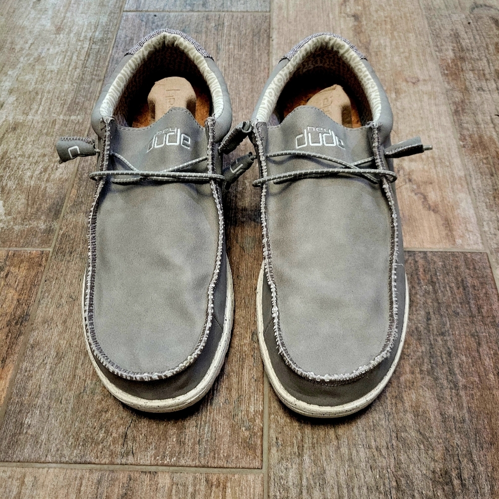 Hey Dude Unisex Wally Recycled Leather Casual Shoe Size M 13 Silver Birch.
